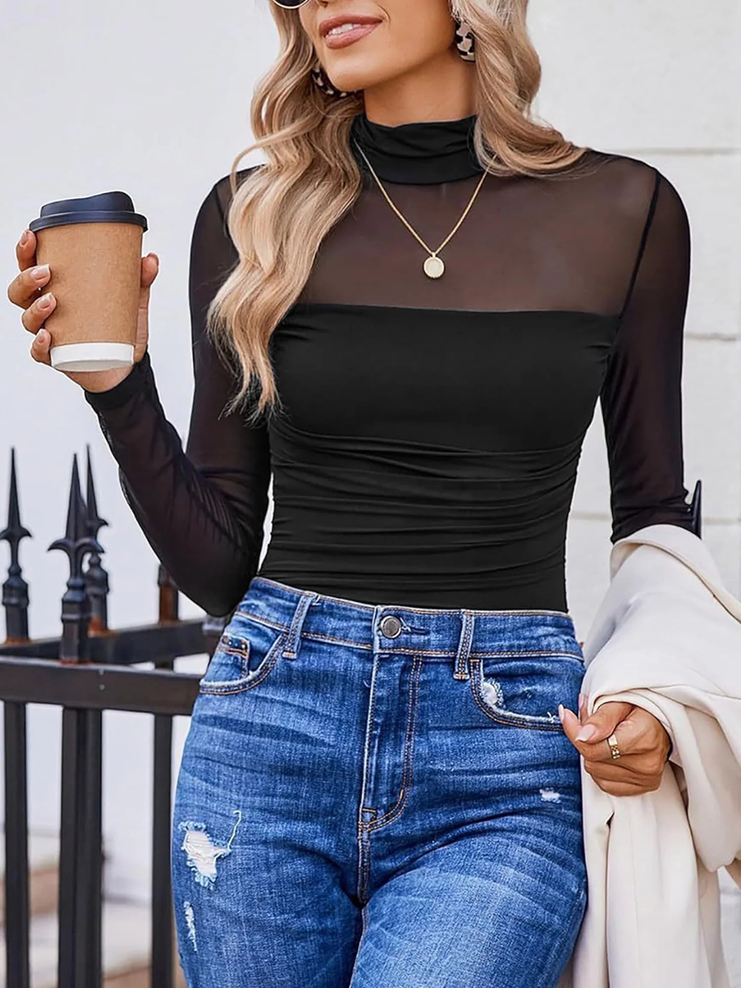 Blusa Claire - Manga larga de malla y cuello alto